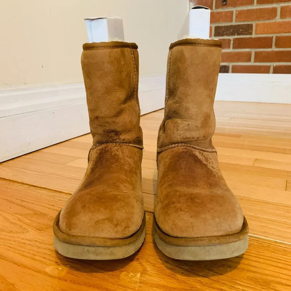 UGG Classic Men’s Short Boot Suede Upper 5800 Chestnut 100% Authentic Sz 10 US - Picture 2 of 15